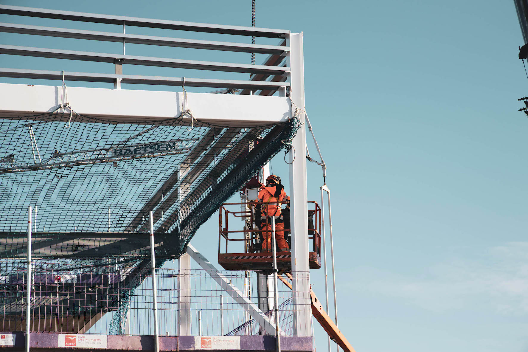 defence contractors infrastructure